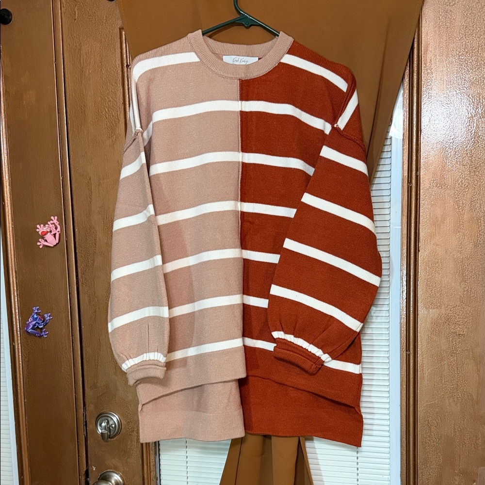 Krush Kandy sweater size medium, no flaws